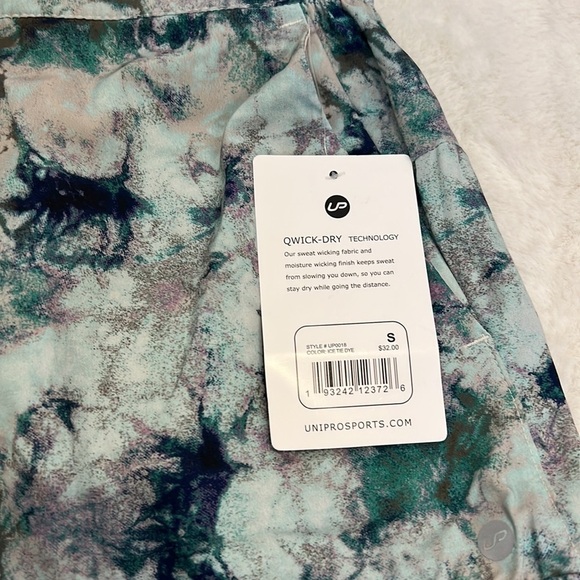 Unipro sports Qwik- dry tech moisture wicking short NWT 4” inseam size S - Picture 6 of 13